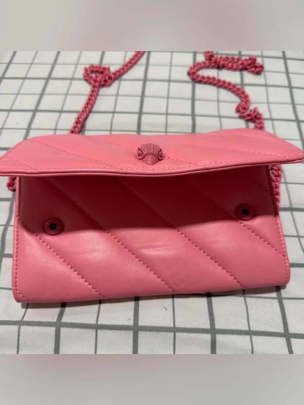 Kurt Geiger London Soho Drench leather wallet on a chain quilted vibrant pink 🤩